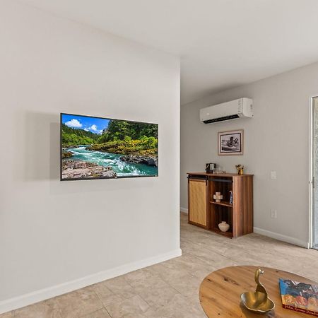 Casa Oliver Hotel & Resort - A Men'S Clothing Optional Resort In פאלם ספרינגס מראה חיצוני תמונה