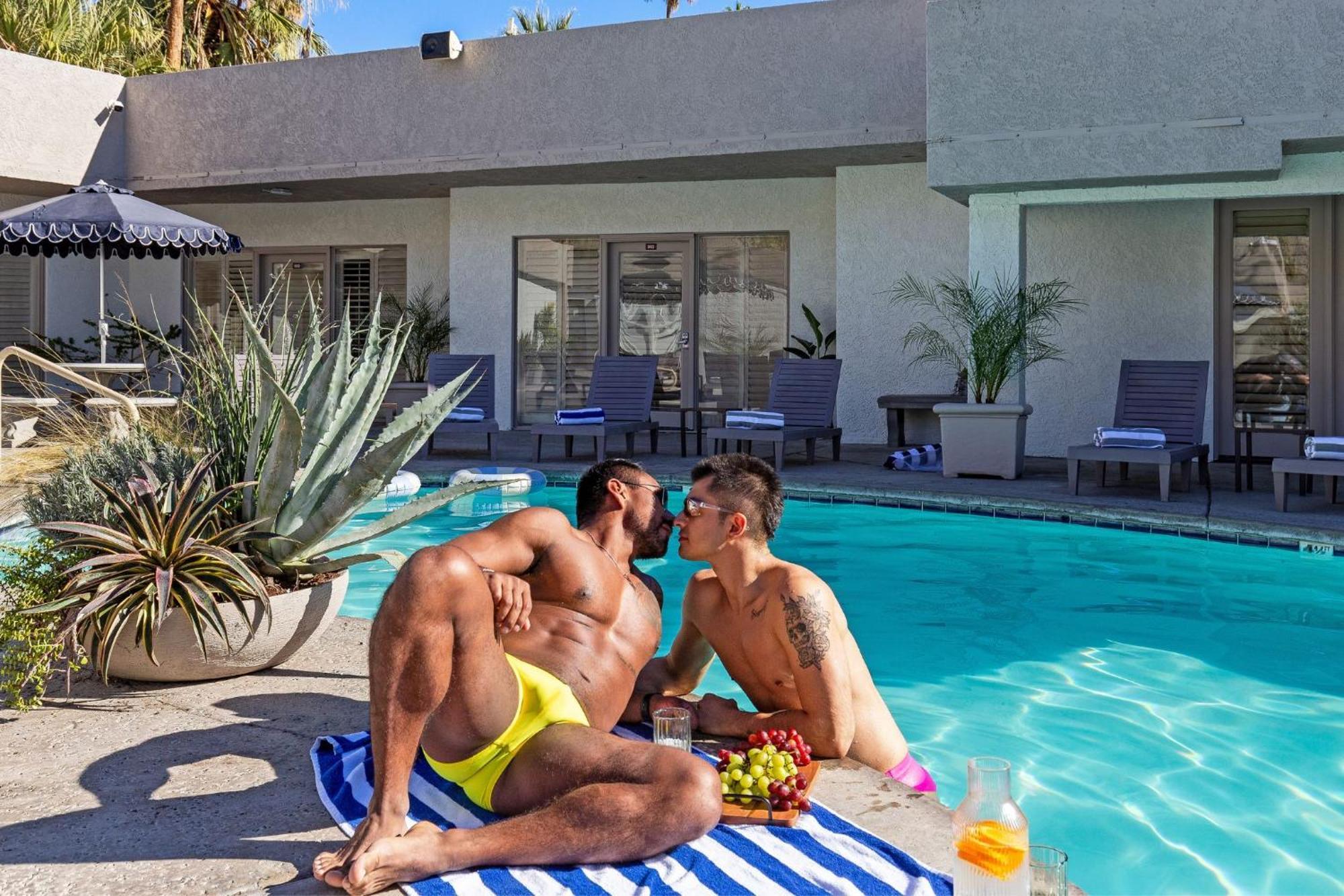 Casa Oliver Hotel & Resort - A Men'S Clothing Optional Resort In פאלם ספרינגס מראה חיצוני תמונה